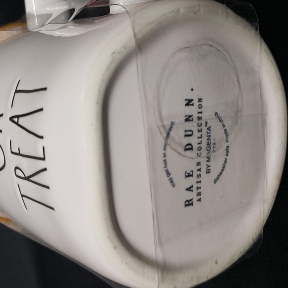 Rae Dunn "TRICK OR TREAT" Candy Corn Gnome Lidded Mug - Picture 4 of 5